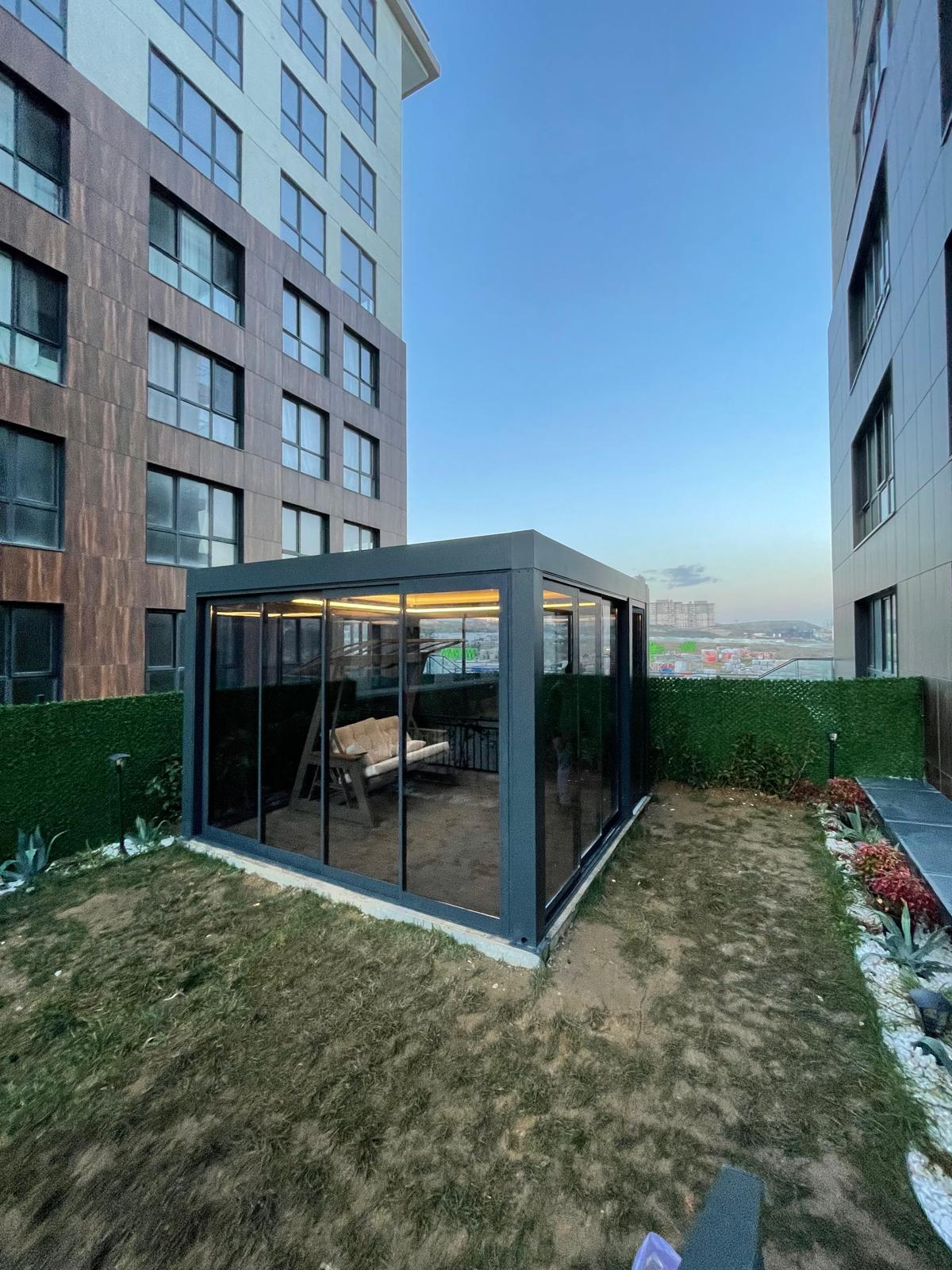 Kış Bahçesi Ve Giyotin 53